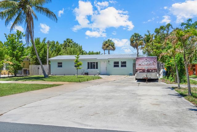 3 of 30 - 520 Se Dolphin Drive, Stuart, FL