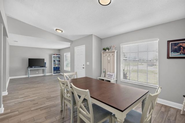 4 of 31 - 6115 Nw Nolia Court, Port St. Lucie, FL
