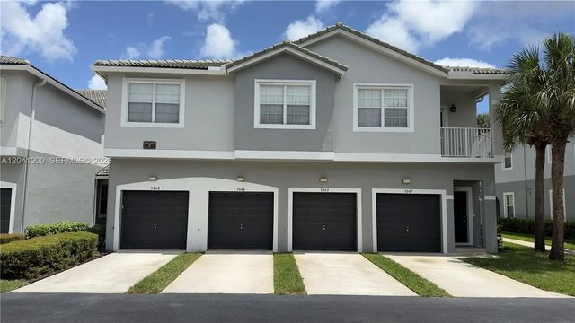 3042 Grandiflora Drive, Greenacres