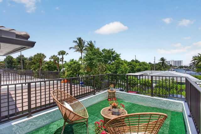 2 of 61 - 2505 Ne 2nd Street, Pompano Beach, FL