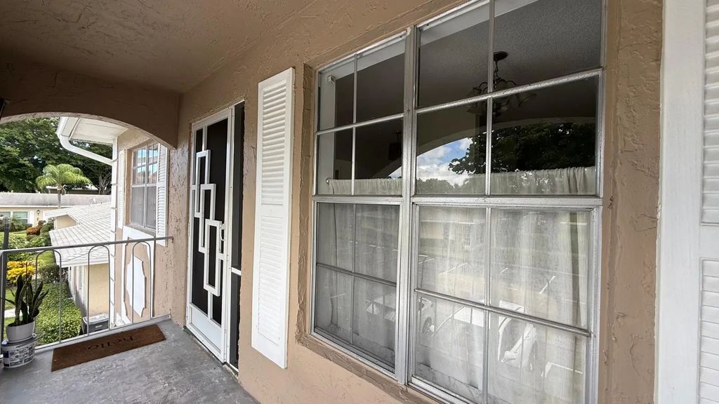 13746 Via Flora #e, Delray Beach
