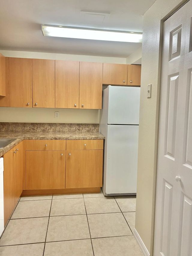 2 of 32 - 405 Executive Center Drive #208, West Palm Beach, FL