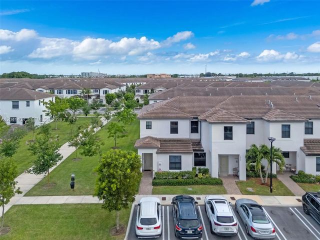 4 of 43 - 12950 Sw 232nd Lane, Homestead, FL