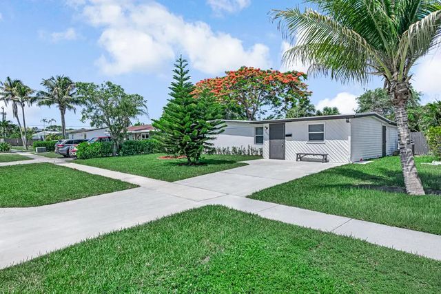 2 of 50 - 12063 Acapulco Avenue, Palm Beach Gardens, FL