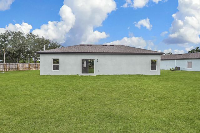 3 of 21 - 1613 Se Grapeland Avenue, Port St. Lucie, FL