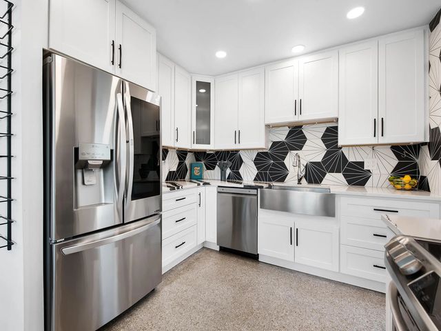 5 of 20 - 657 Nw 30th Court, Wilton Manors, FL