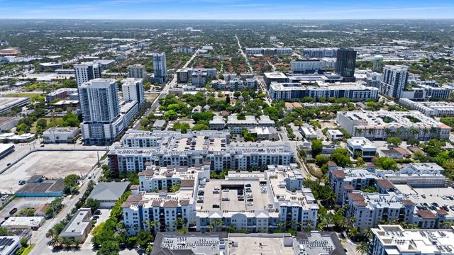 2 of 20 - 441 Ne 5th Avenue #5, Fort Lauderdale, FL