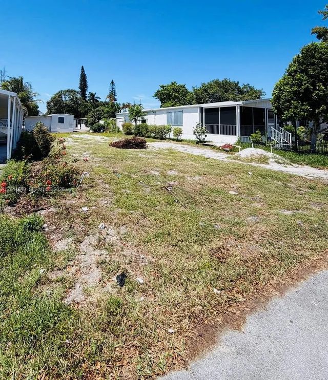 4 of 9 - 2651 E Marina Drive, Dania Beach, FL