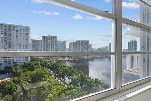 3 of 14 - 2801 Ne 183rd Street #1016w, Aventura, FL