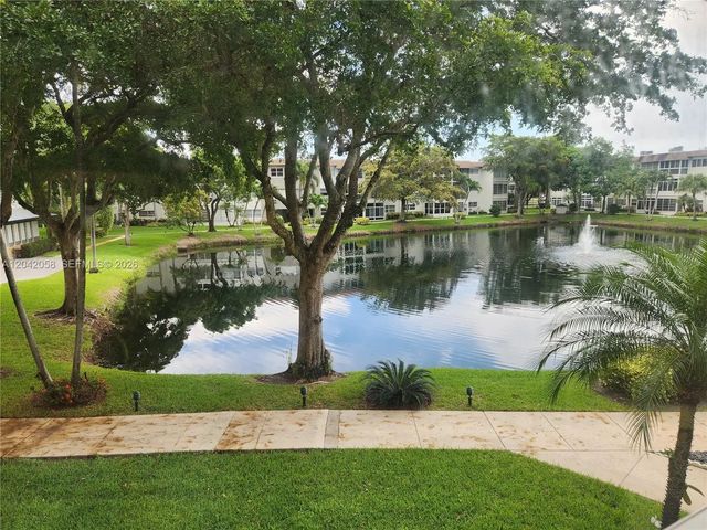 2 of 29 - 5001 Nw 34th Street #205, Lauderdale Lakes, FL