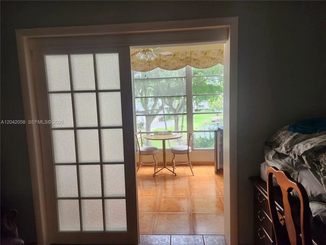 5 of 29 - 5001 Nw 34th Street #205, Lauderdale Lakes, FL