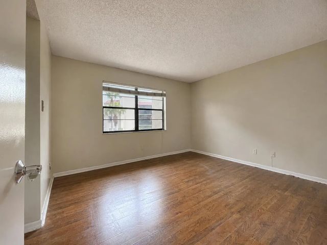 2 of 7 - 2050 Oleander Boulevard #4-206, Fort Pierce, FL