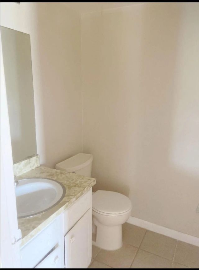 3 of 7 - 2050 Oleander Boulevard #4-206, Fort Pierce, FL