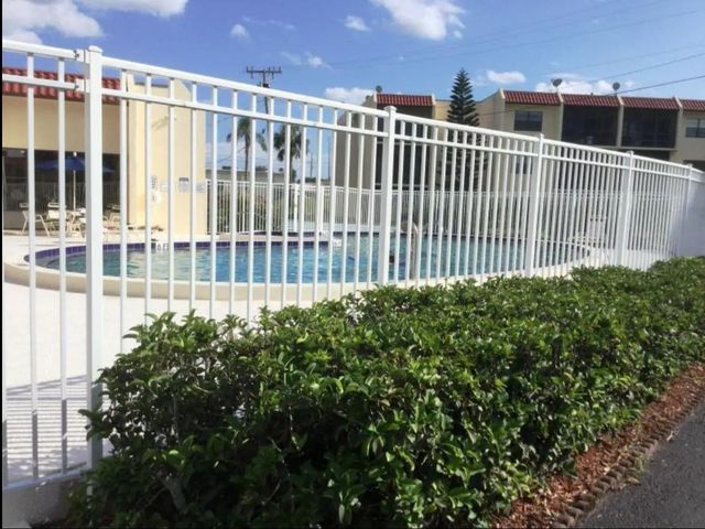 5 of 7 - 2050 Oleander Boulevard #4-206, Fort Pierce, FL