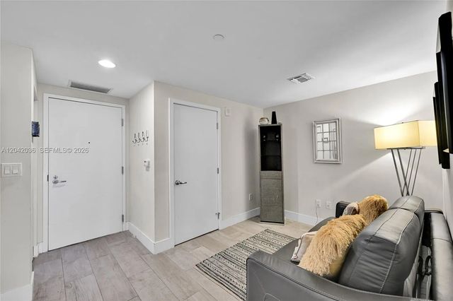 4 of 26 - 16385 Biscayne Boulevard #1020, North Miami Beach, FL