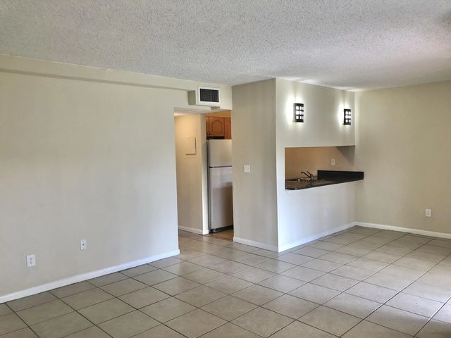 2 of 39 - 6031 10th Avenue N #120, Greenacres, FL