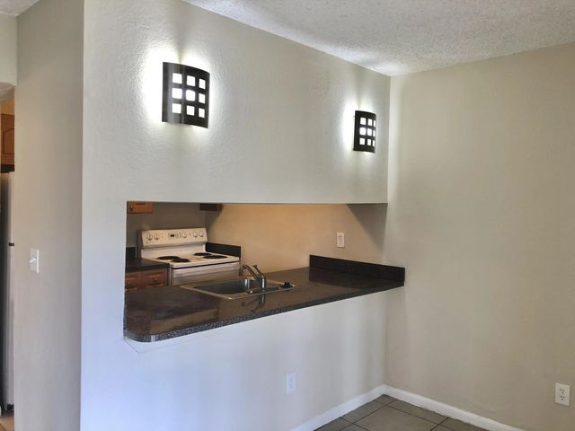 3 of 39 - 6031 10th Avenue N #120, Greenacres, FL