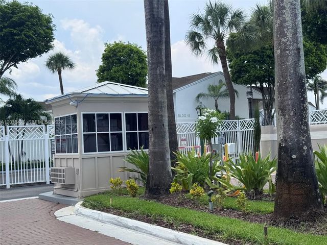 3 of 50 - 17425 Nw 67th Place #n-13, Hialeah, FL