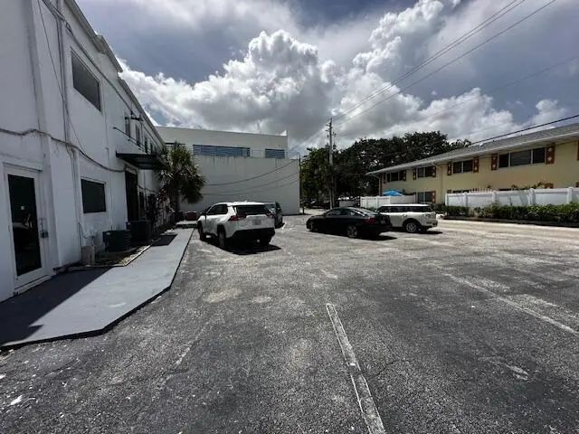 2 of 5 - 2631 E Oakland Park Boulevard #105b, Fort Lauderdale, FL