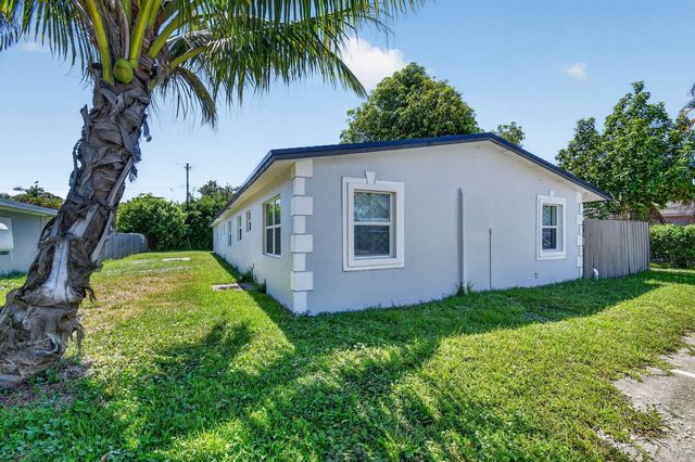 3 of 43 - 3382 Rudolf Road, Lake Worth, FL