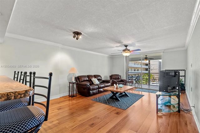 4 of 31 - 325 Se 11th Terrace #308, Dania Beach, FL
