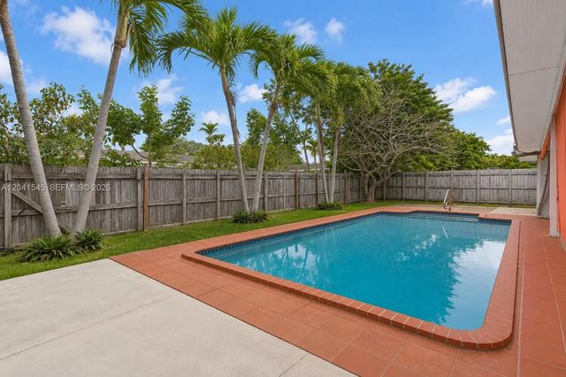 4 of 28 - 18670 Belview Drive, Cutler Bay, FL