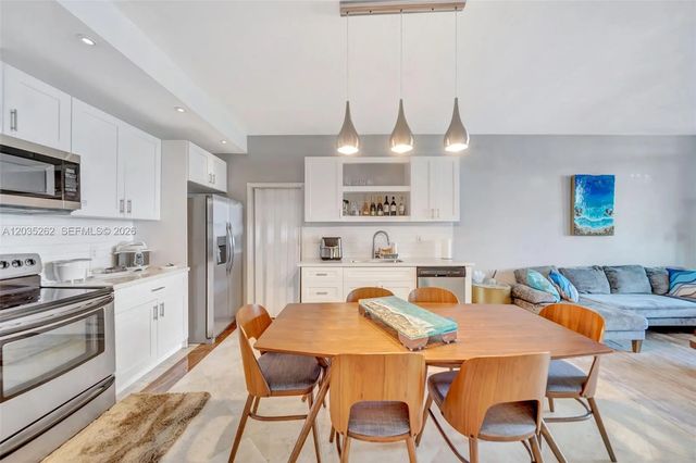 2 of 32 - 5005 Collins Avenue #ph02, Miami Beach, FL