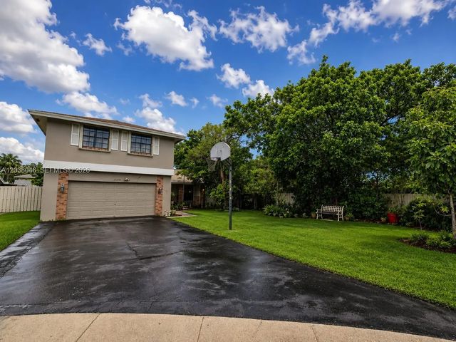 13870 Magnolia Court, Davie