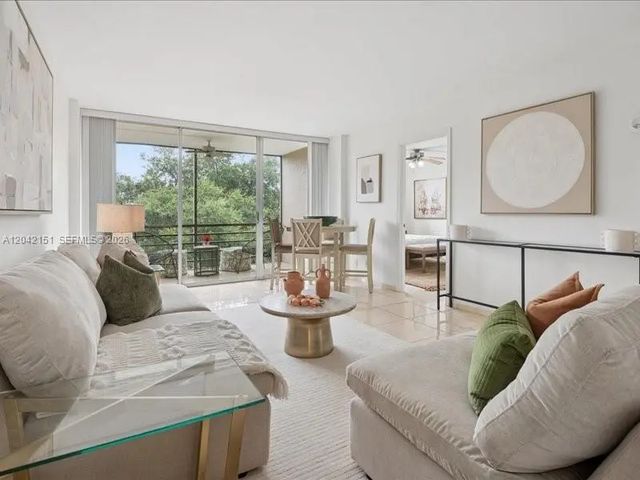 2 of 29 - 117 Royal Park Drive #3f, Oakland Park, FL