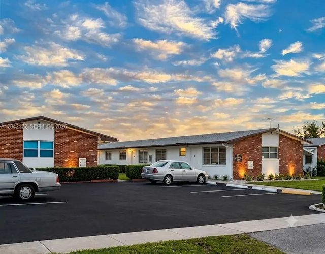 2 of 13 - 2230 Jackson Street #1w, Hollywood, FL