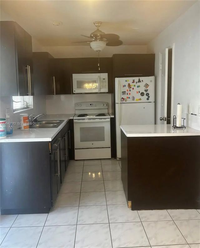 5 of 13 - 2230 Jackson Street #1w, Hollywood, FL