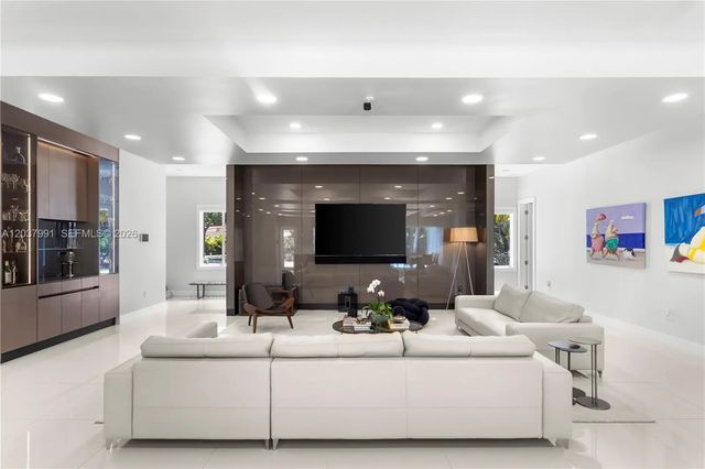 5 of 40 - 11900 Griffing Boulevard, Biscayne Park, FL