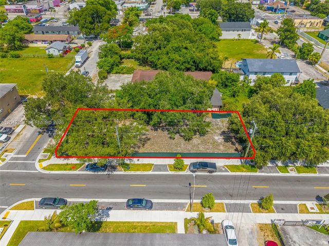 605 Nw 65th Street, Miami
