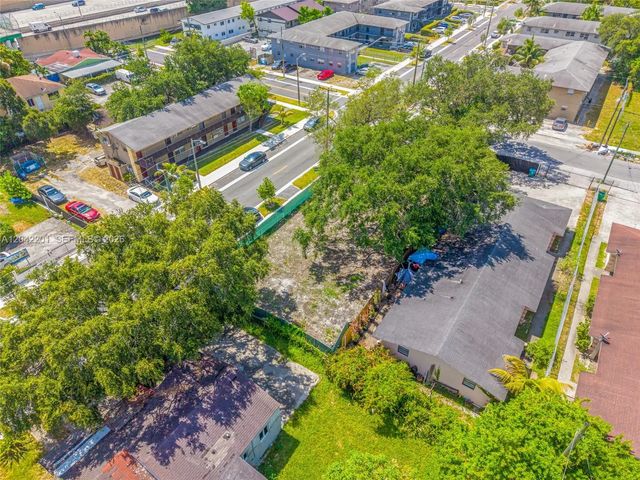 5 of 24 - 605 Nw 65th Street, Miami, FL