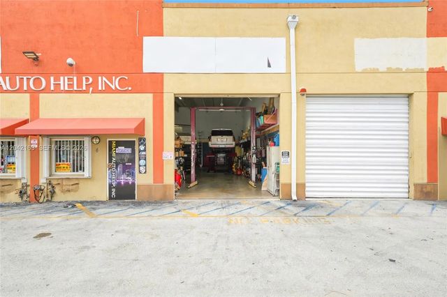 4 of 21 - 11951 Sw 144th Court, Miami, FL