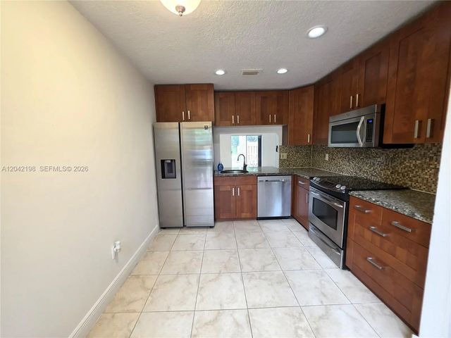 3 of 18 - 14237 Sw 94th Cir Lane #103, Miami, FL