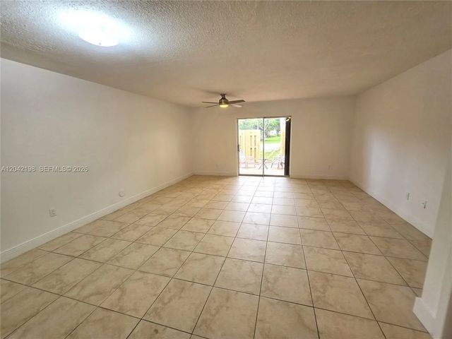 5 of 18 - 14237 Sw 94th Cir Lane #103, Miami, FL