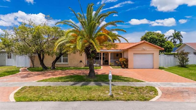 19240 Nw 60th Court, Hialeah