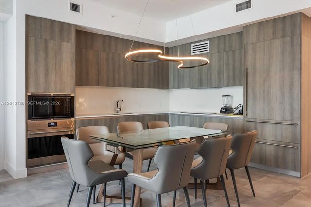 3 of 23 - 17550 Collins Avenue #702, Sunny Isles Beach, FL