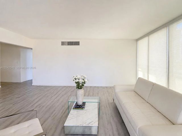 3 of 17 - 10275 Collins Avenue #431, Bal Harbour, FL
