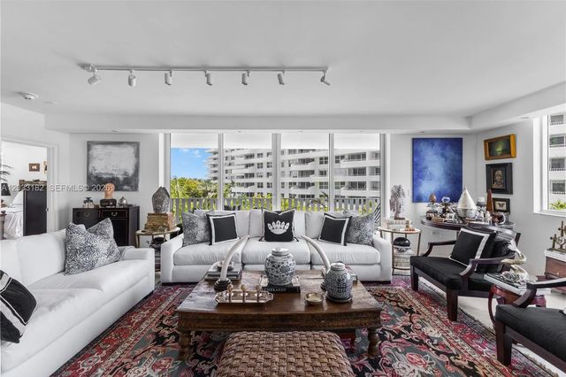 5 of 49 - 200 Ocean Lane Drive #409, Key Biscayne, FL