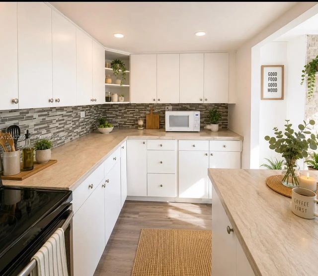3 of 56 - 7545 E Treasure Drive #9h, North Bay Village, FL