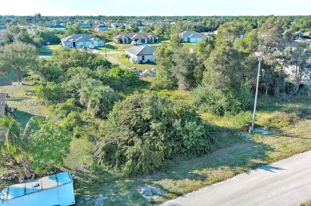 4 of 21 - 394 Palencia Avenue, Lehigh Acres, FL