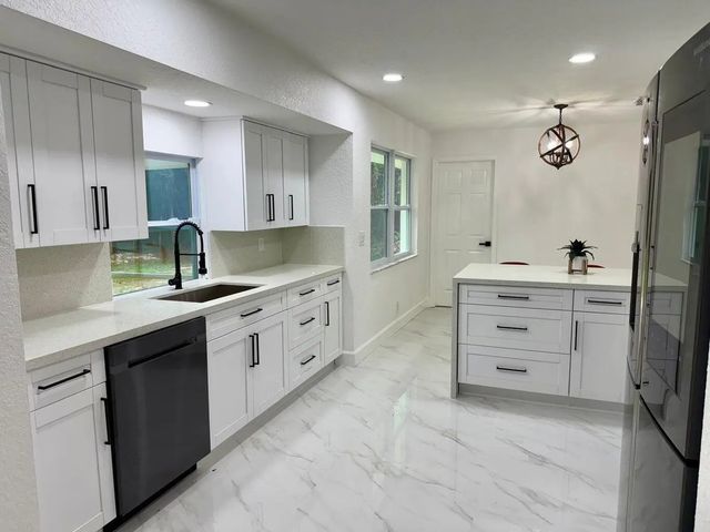 5 of 13 - 2812 F Road, Loxahatchee Groves, FL