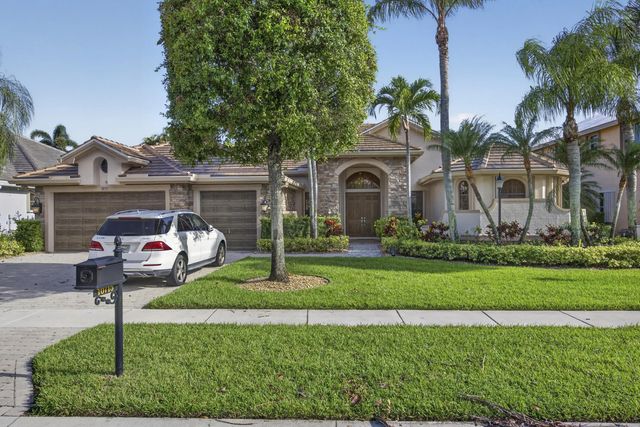 2 of 76 - 10715 Versailles Boulevard, Wellington, FL