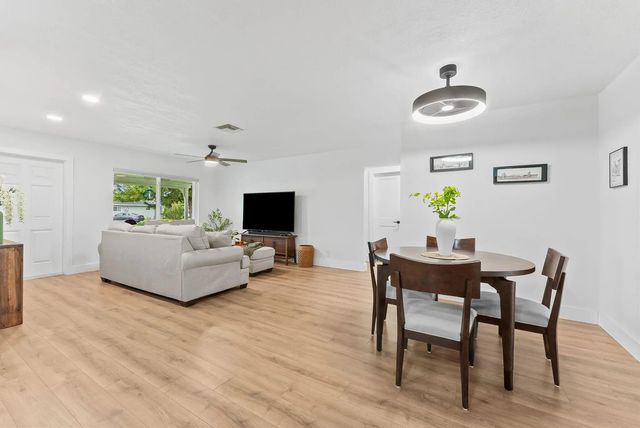 5 of 30 - 7100 Nw 92nd Avenue, Tamarac, FL