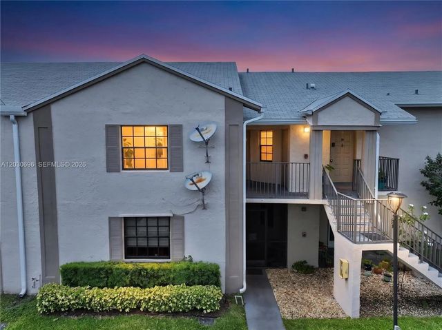 889 Hamilton Drive #889e, Homestead