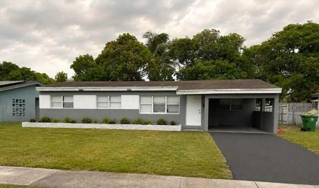 1067 Iroquois Avenue, Fort Lauderdale