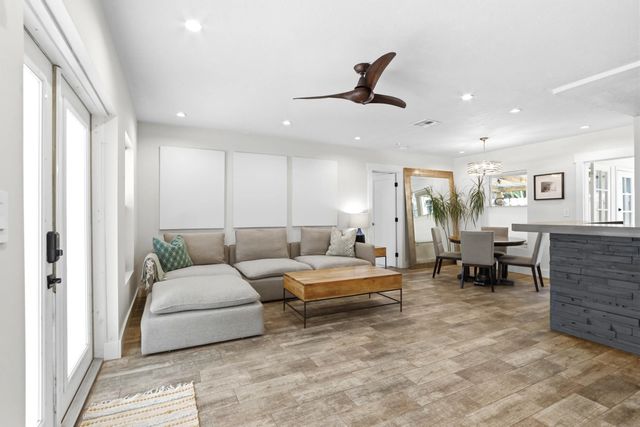4 of 40 - 1400 Ne 17th Avenue, Fort Lauderdale, FL