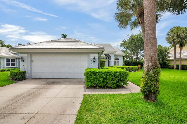 4 of 39 - 2402 Saratoga Bay Drive, West Palm Beach, FL